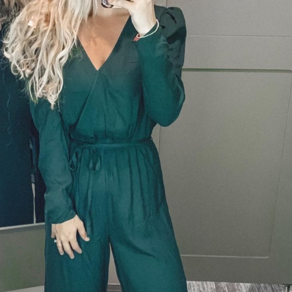 A New Day Green long Sleeve V- Neck wide leg Jumps
